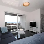 Azuro Villa *