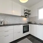 Azuro *