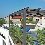 Azuro Villa *