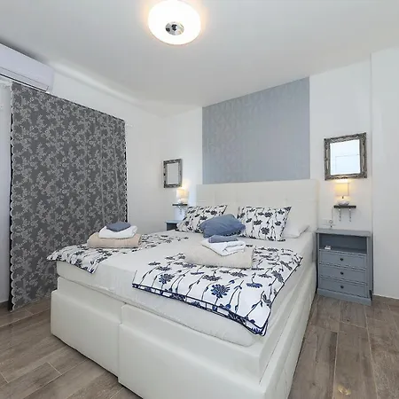 Villa Azuro Sveti Filip i Jakov